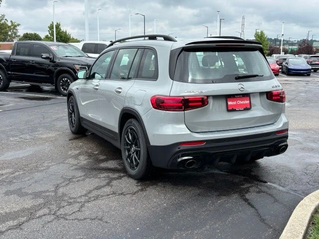 2026 Mercedes-Benz GLB AMG GLB 35 - Photo 10