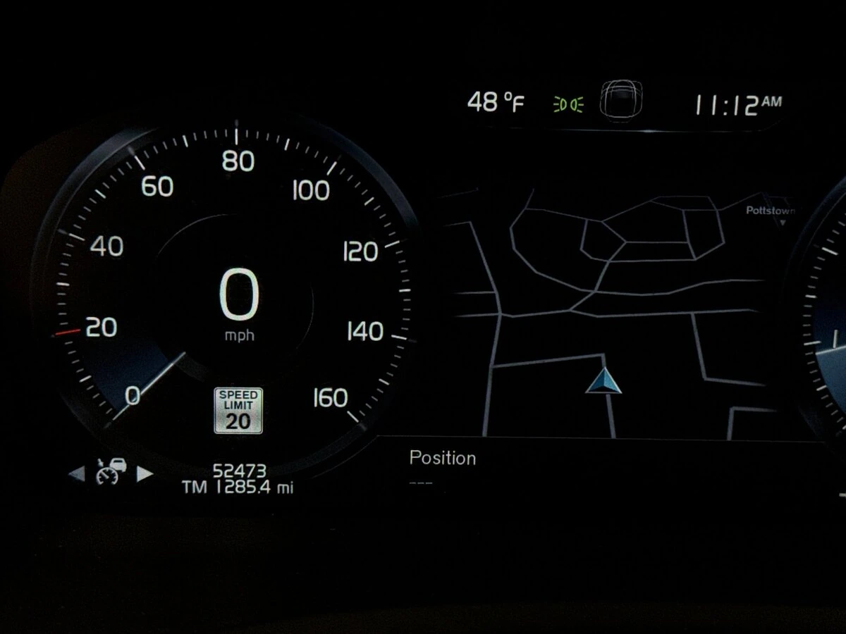 2022 Volvo - image 10