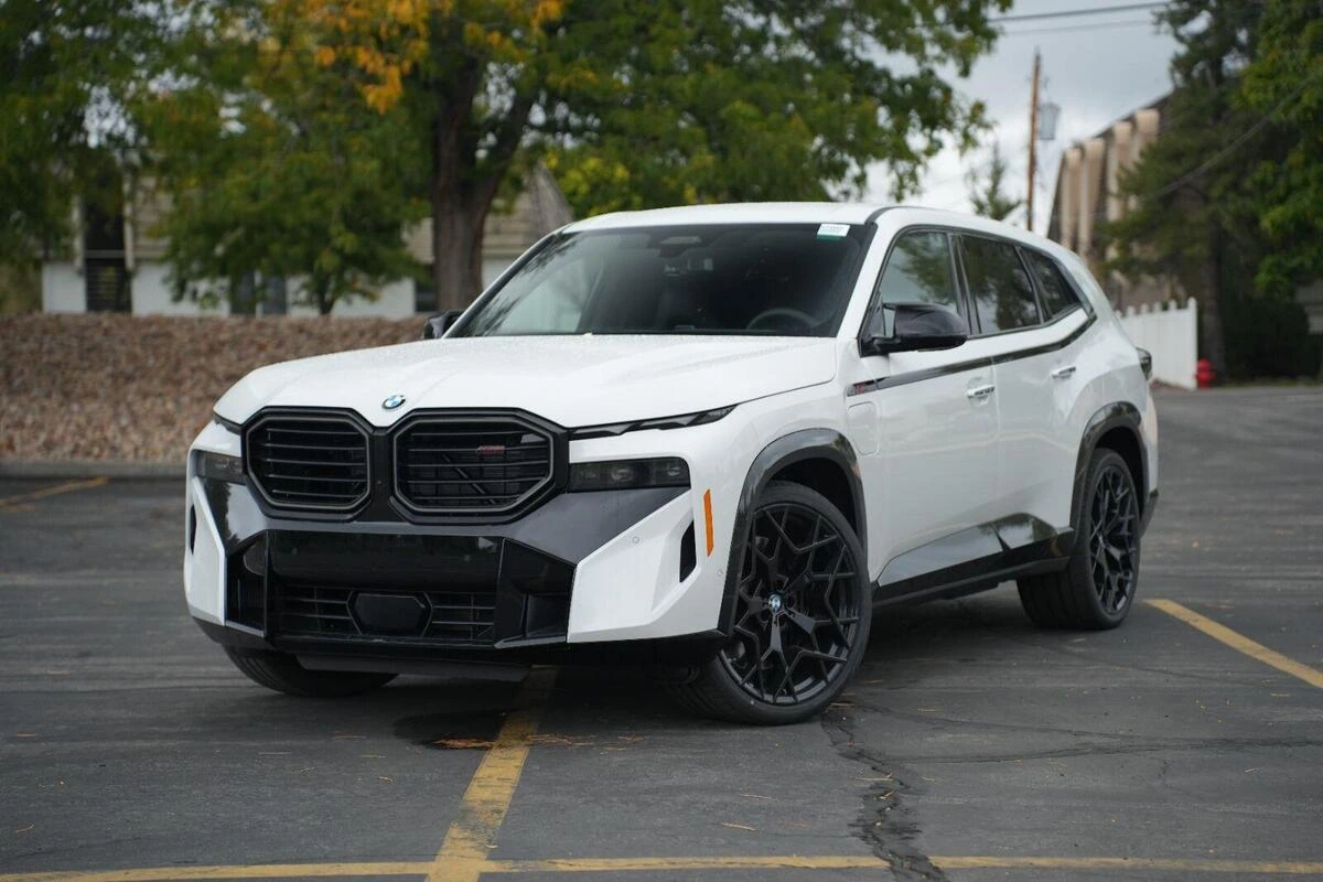 2027 BMW XM