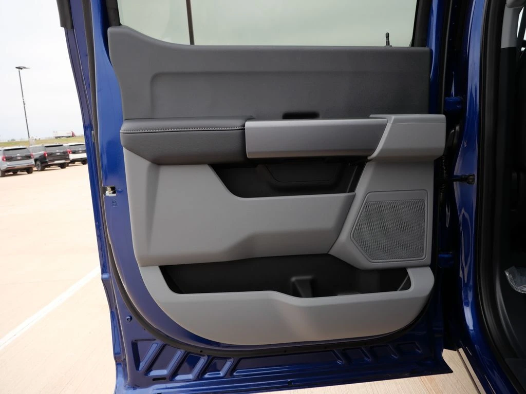 2026 Ford F-250 Super Duty XLT - Photo 14