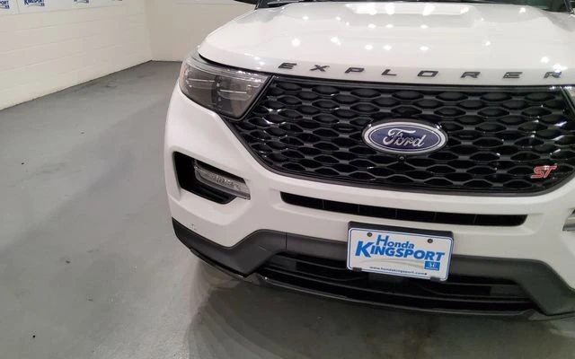 2023 Ford Explorer ST - Photo 9