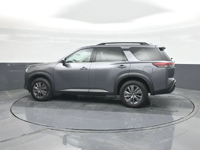 2025 Nissan Pathfinder SV - Photo 26