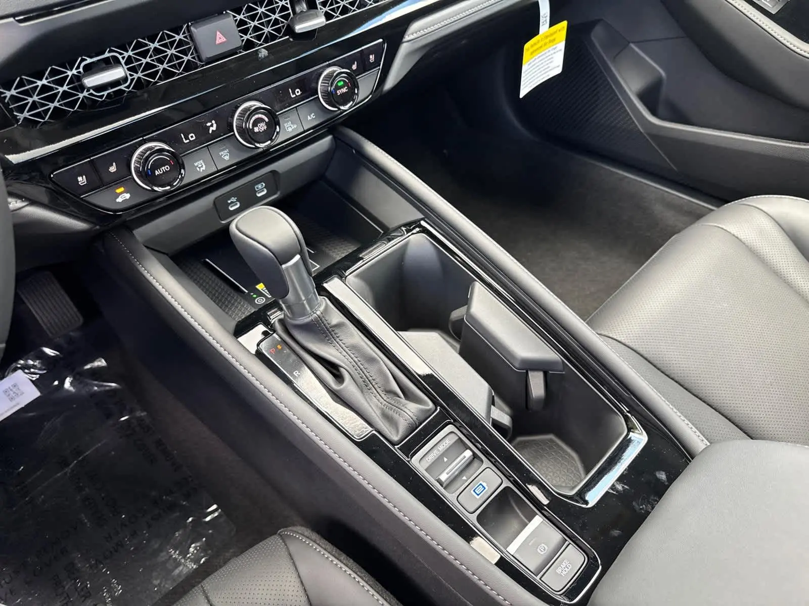 2025 Honda Accord Hybrid Touring photo 26