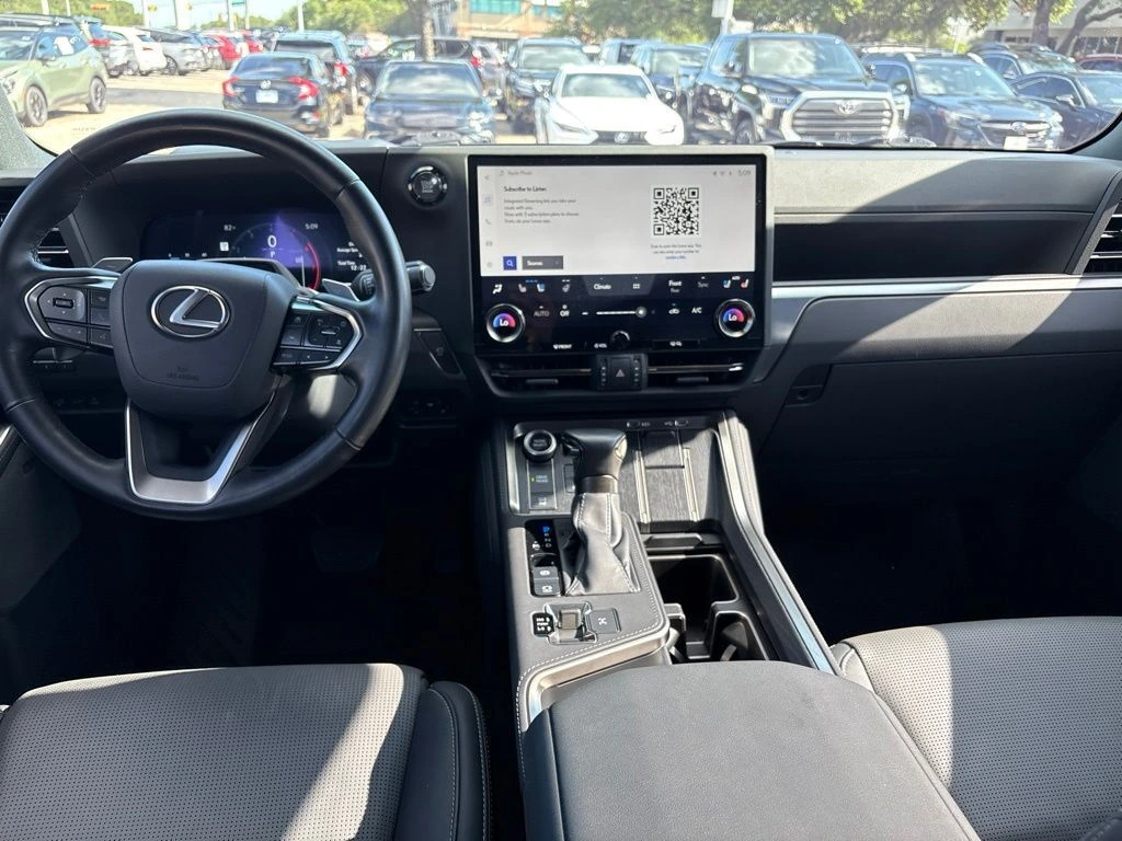 2024 Lexus GX Luxury - Photo 19