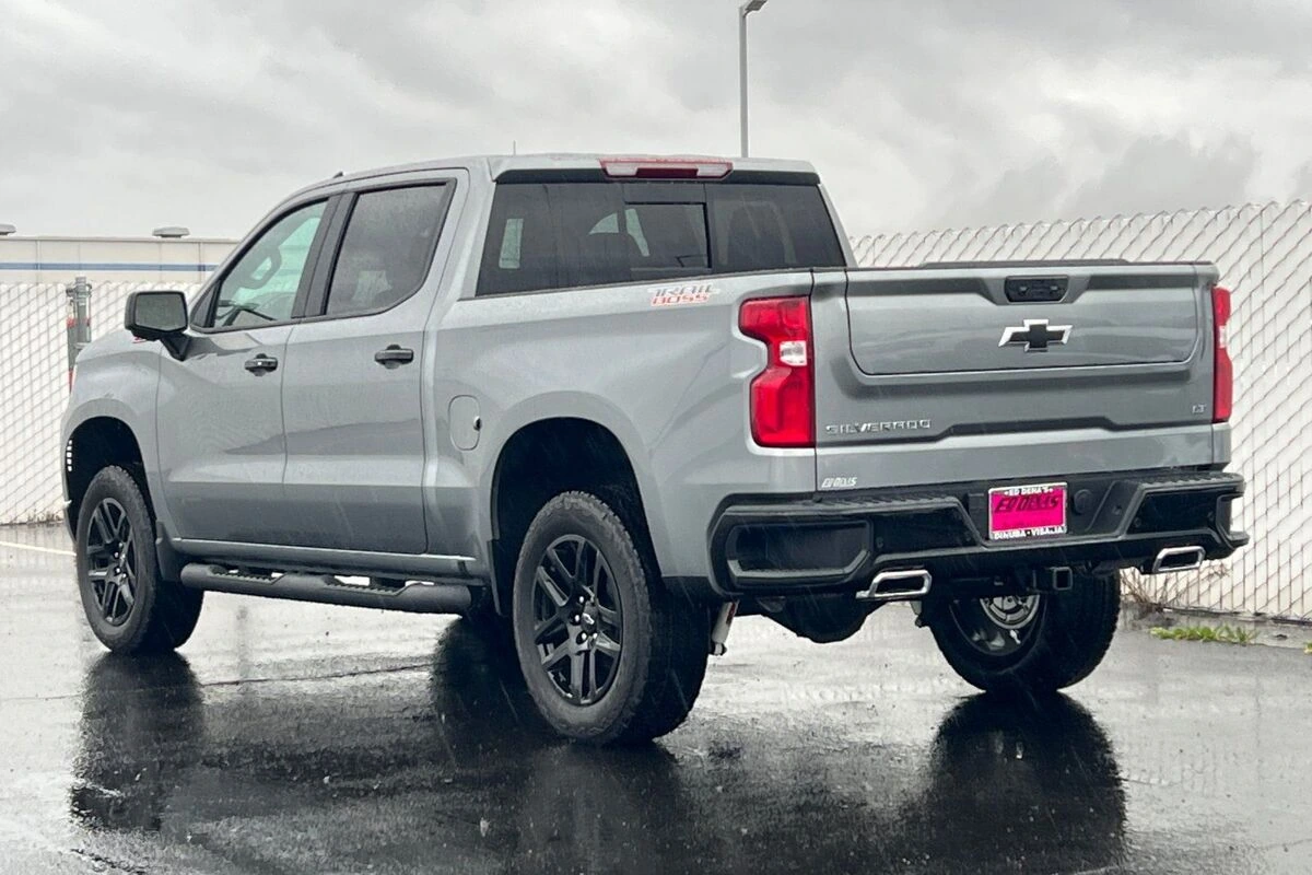 2026 Chevrolet Silverado 1500 LT Trail Boss - Photo 7