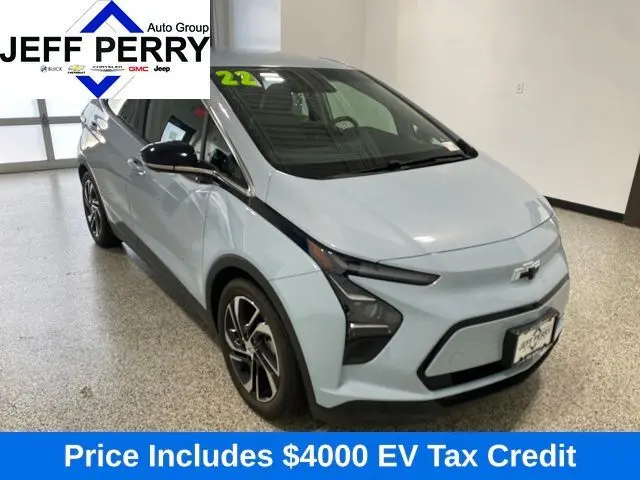 Used 2022 Chevrolet Bolt EV 2LT with VIN 1G1FX6S0XN4101920 for sale in Rochelle, IL