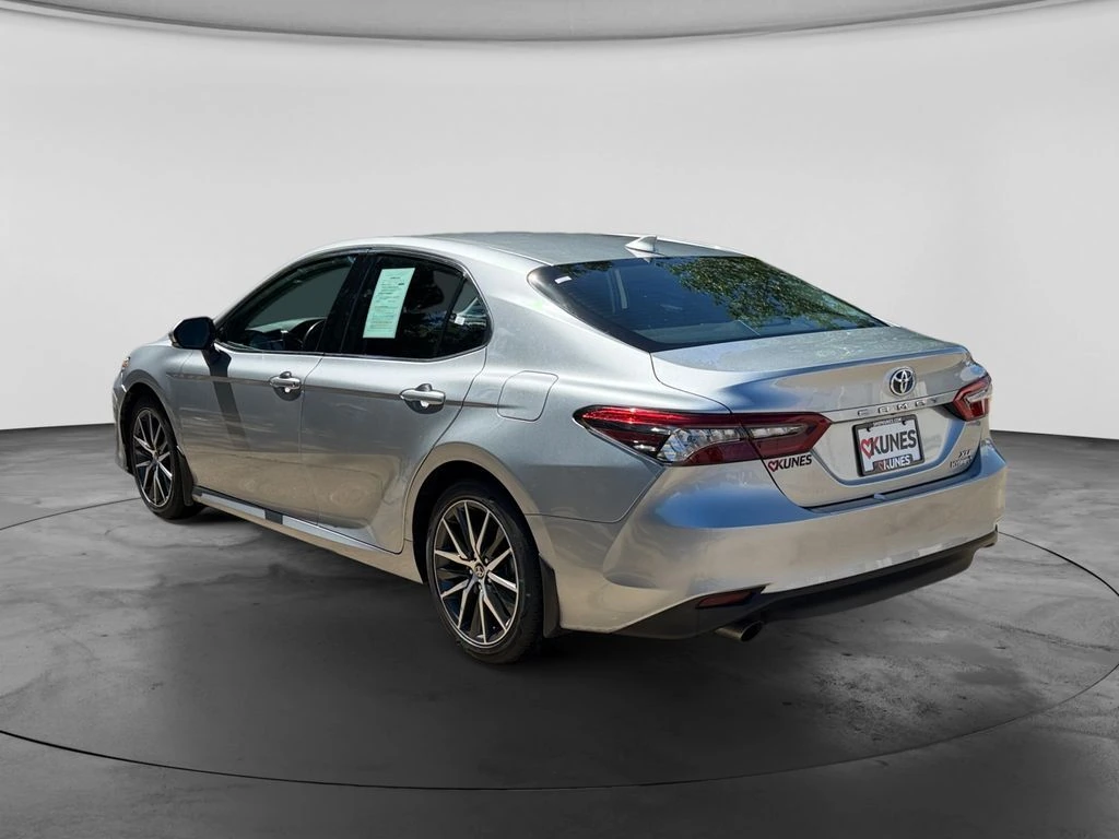 2023 Toyota Camry XLE - Photo 8