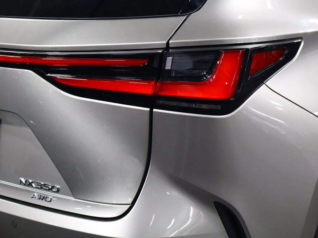 2025 Lexus NX 350 - Photo 12