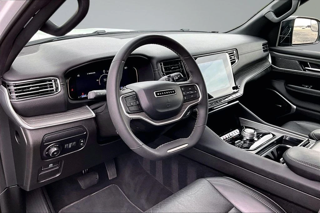 2023 Jeep Wagoneer Series II - Photo 14
