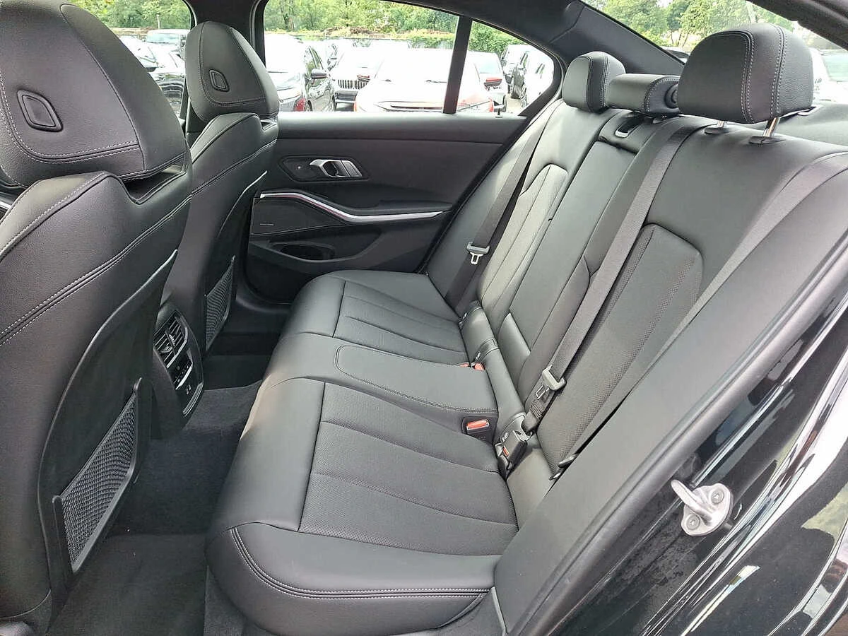 2023 BMW 3 Series M340i - Photo 8