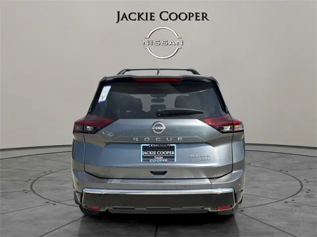 2026 Nissan Rogue Platinum photo 4