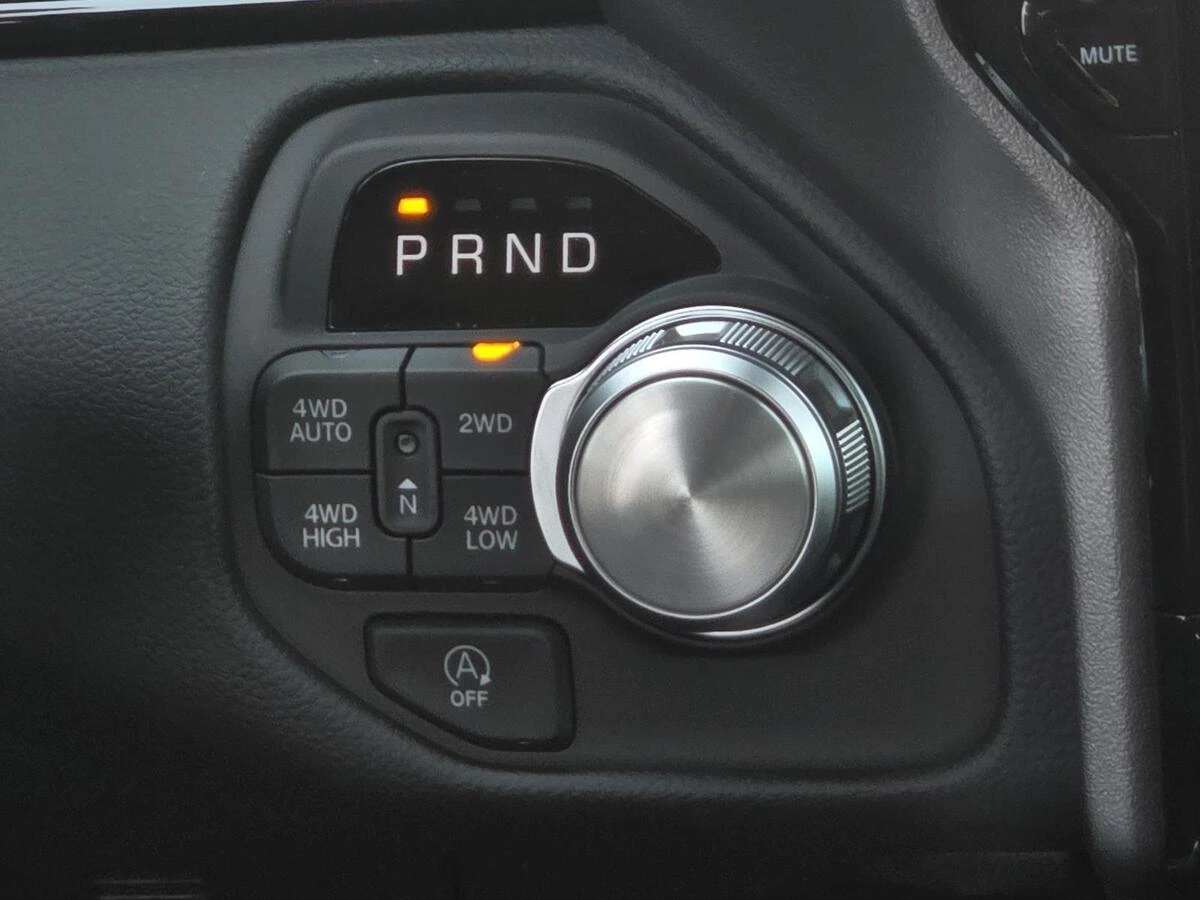 2026 RAM 1500 Laramie - Photo 13