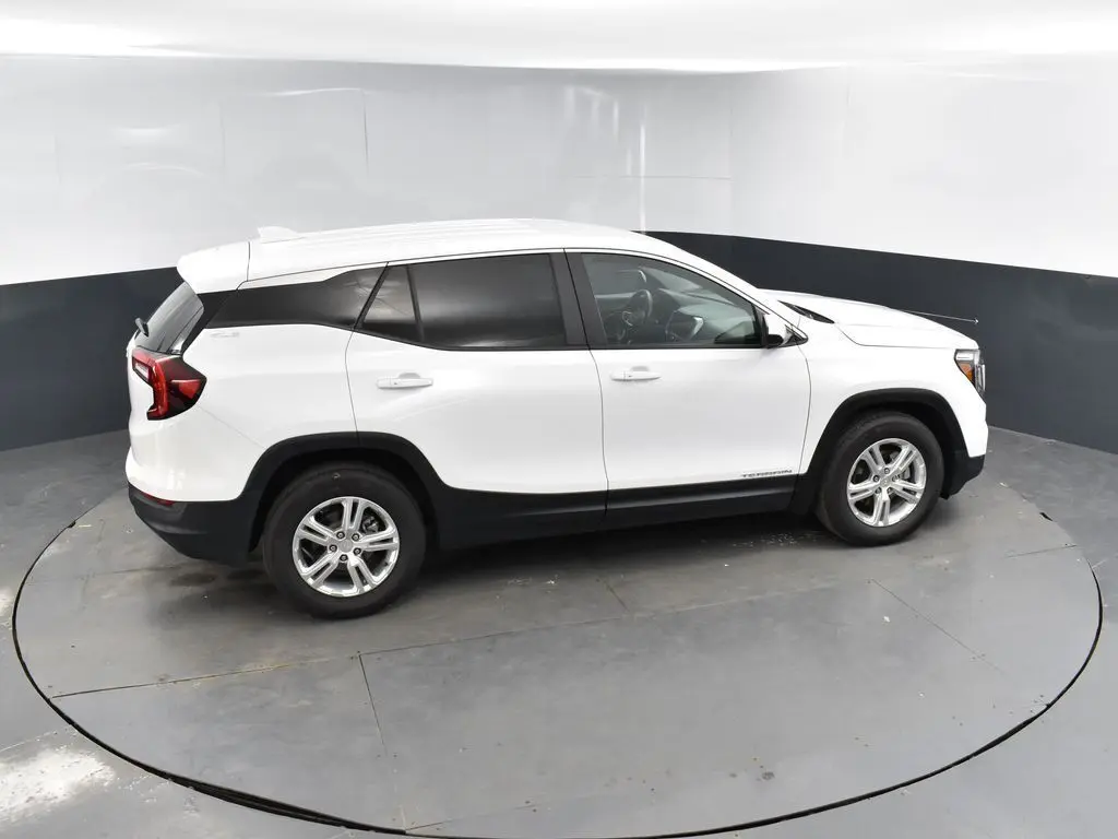 2024 Gmc Terrain SLE photo 27