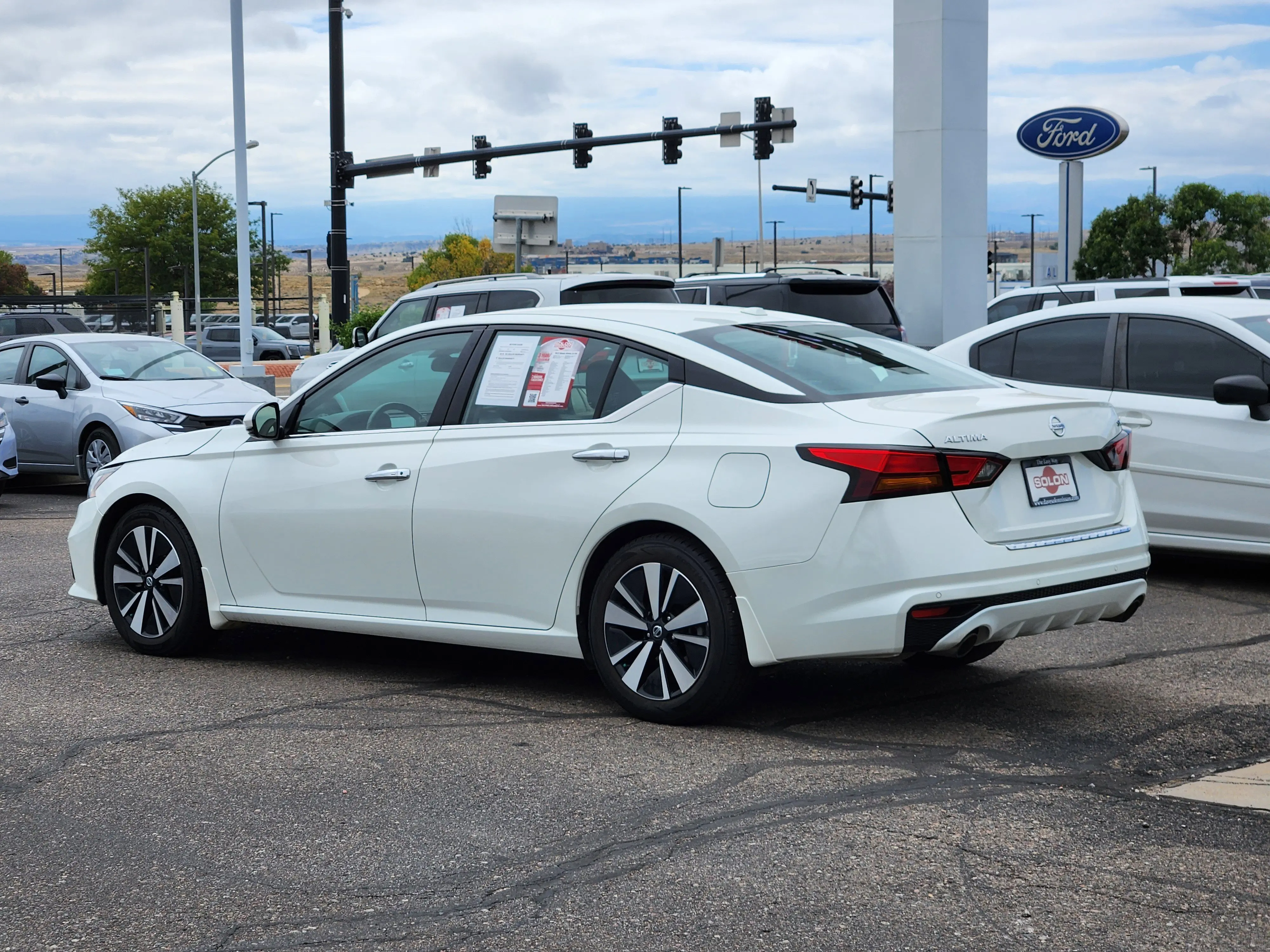 2022 Nissan Altima 2.5 SV photo 2