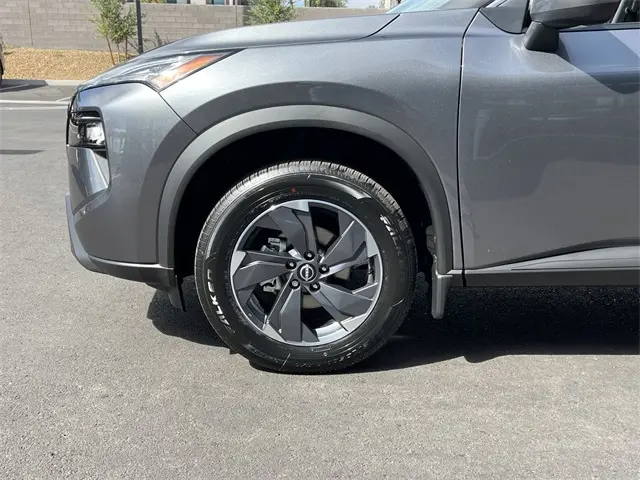 2026 Nissan Rogue SV photo 25