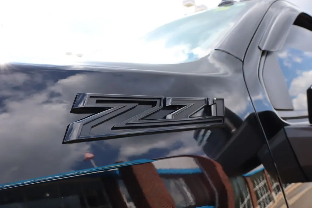 2022 Chevrolet Silverado LTZ photo 10