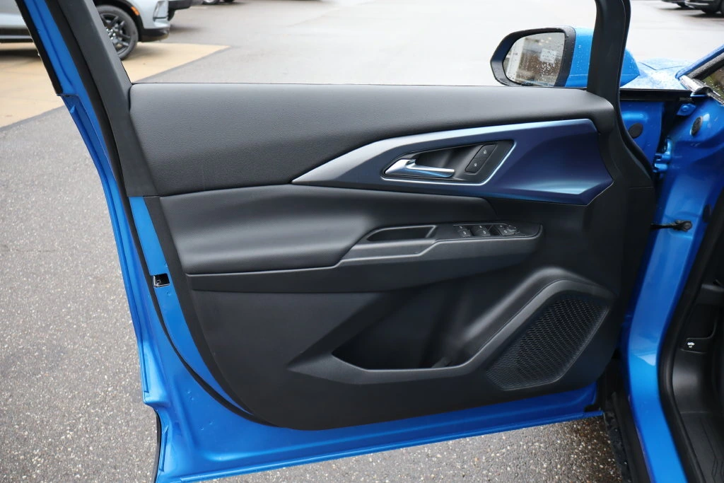 2026 Chevrolet Equinox EV 2LT - Photo 12