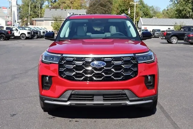 2025 Ford Explorer Platinum photo 14