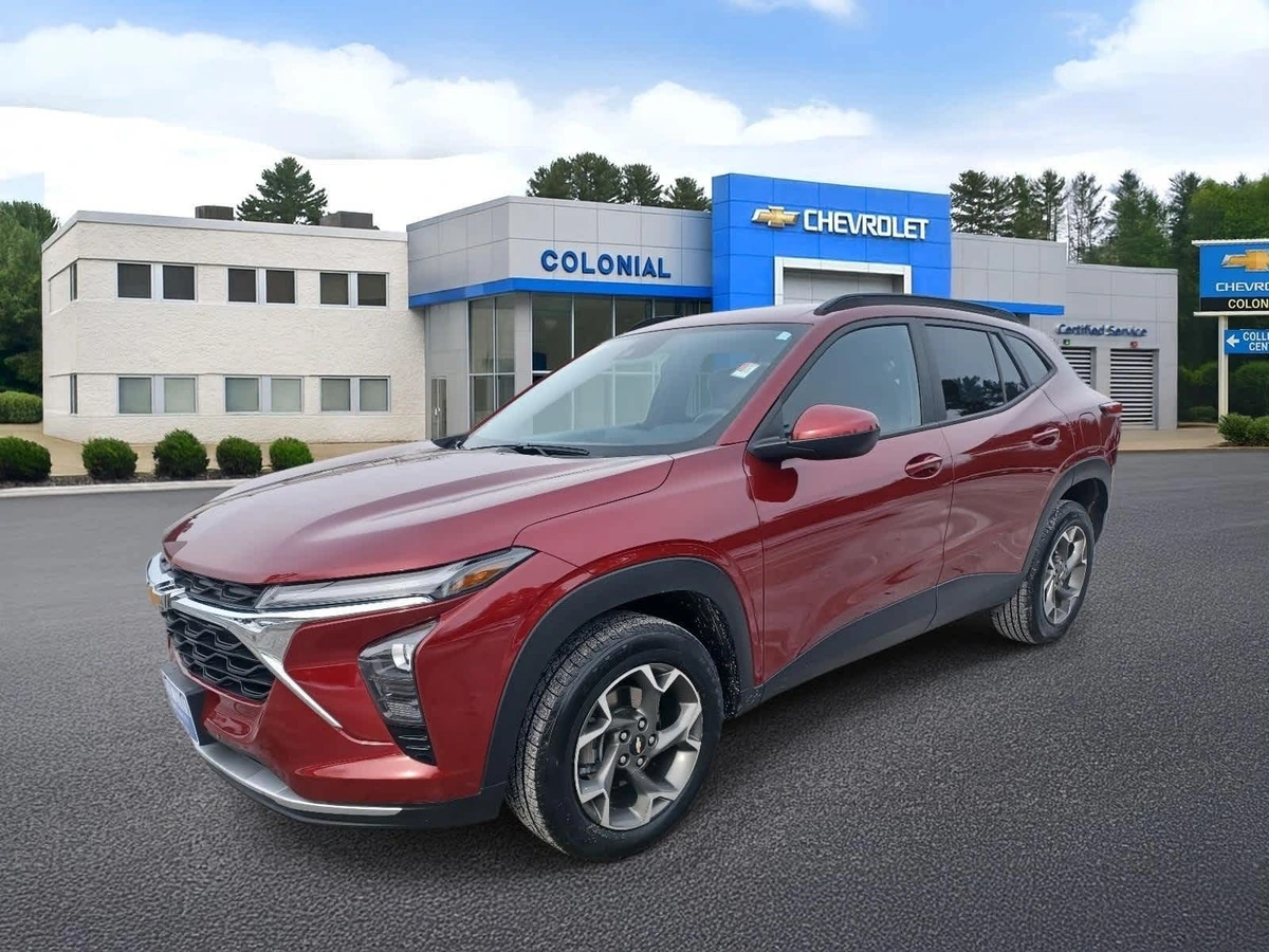 2024 Chevrolet Trax LT's photo