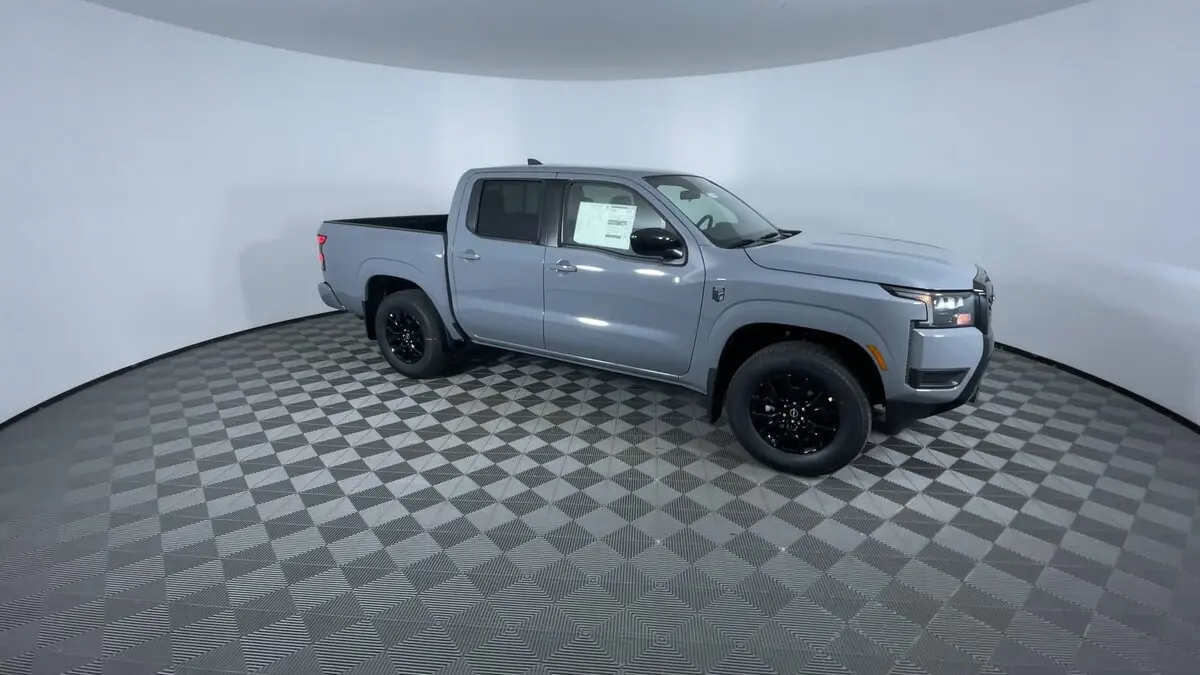 2026 Nissan Frontier Crew Cab SV photo 2