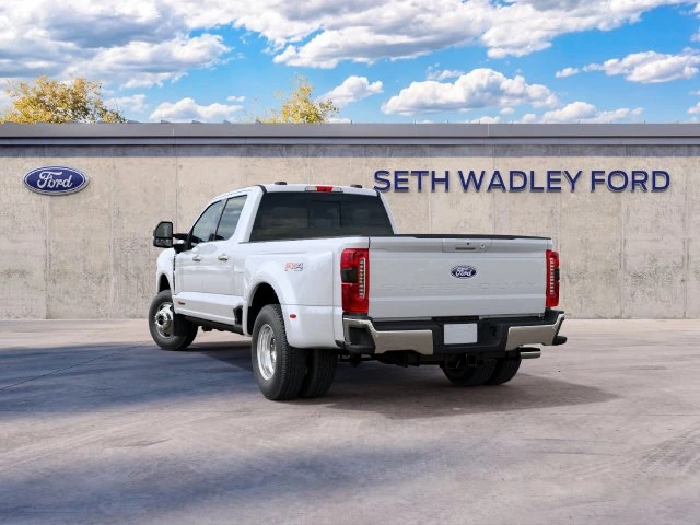 2027 Ford — photo 4