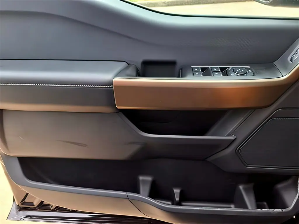 2025 Ford F-150 STX photo 19