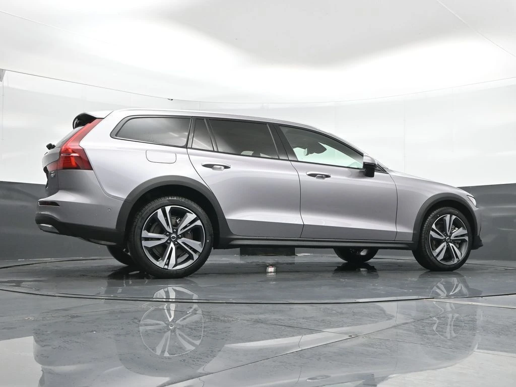 2026 Volvo V60 Cross Country Plus - Photo 39