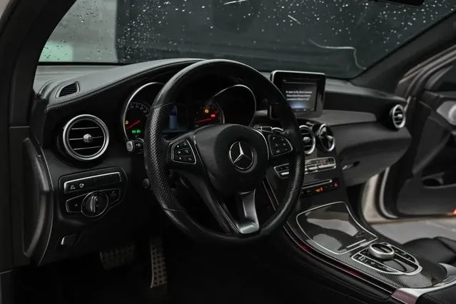 2019 Mercedes Benz GLC 43 AMG 4MATIC photo 25
