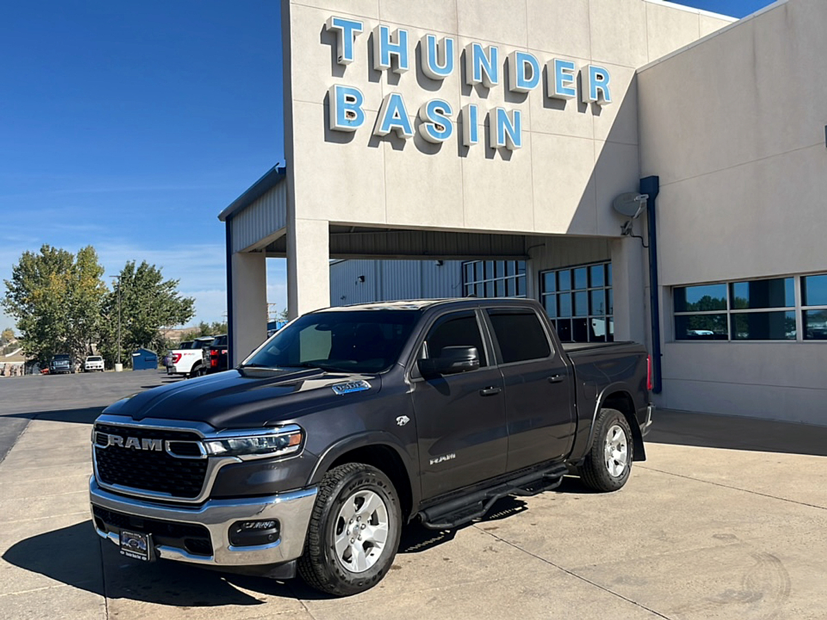 2026 Ram 1500 Big Horn Crew Cab 4x4 5'7" Box