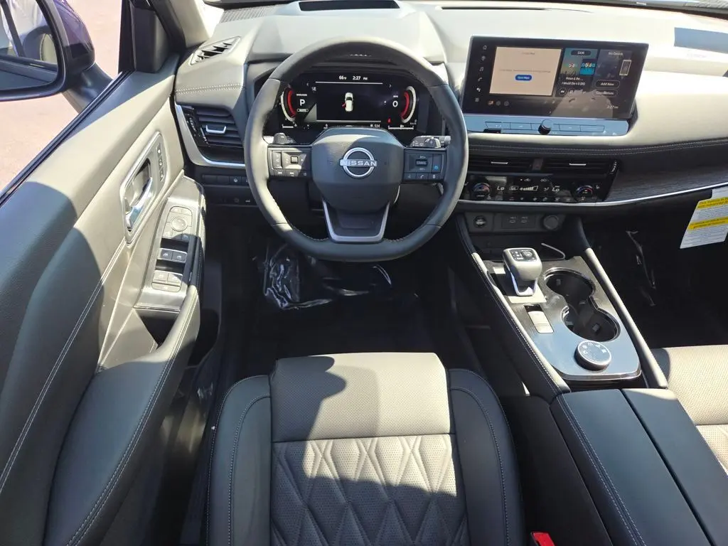 2026 Nissan Rogue Platinum photo 19