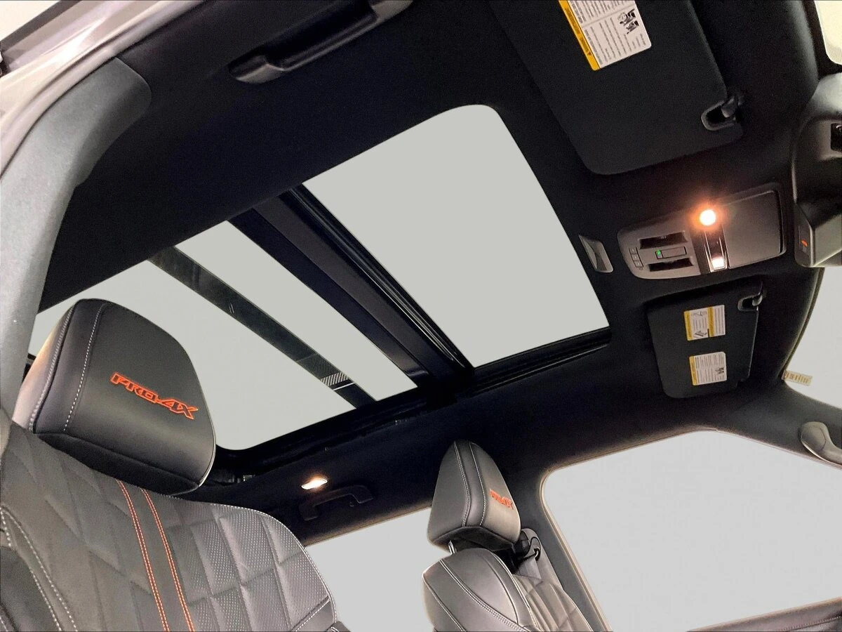 2026 Nissan Armada PRO-4X - Photo 12
