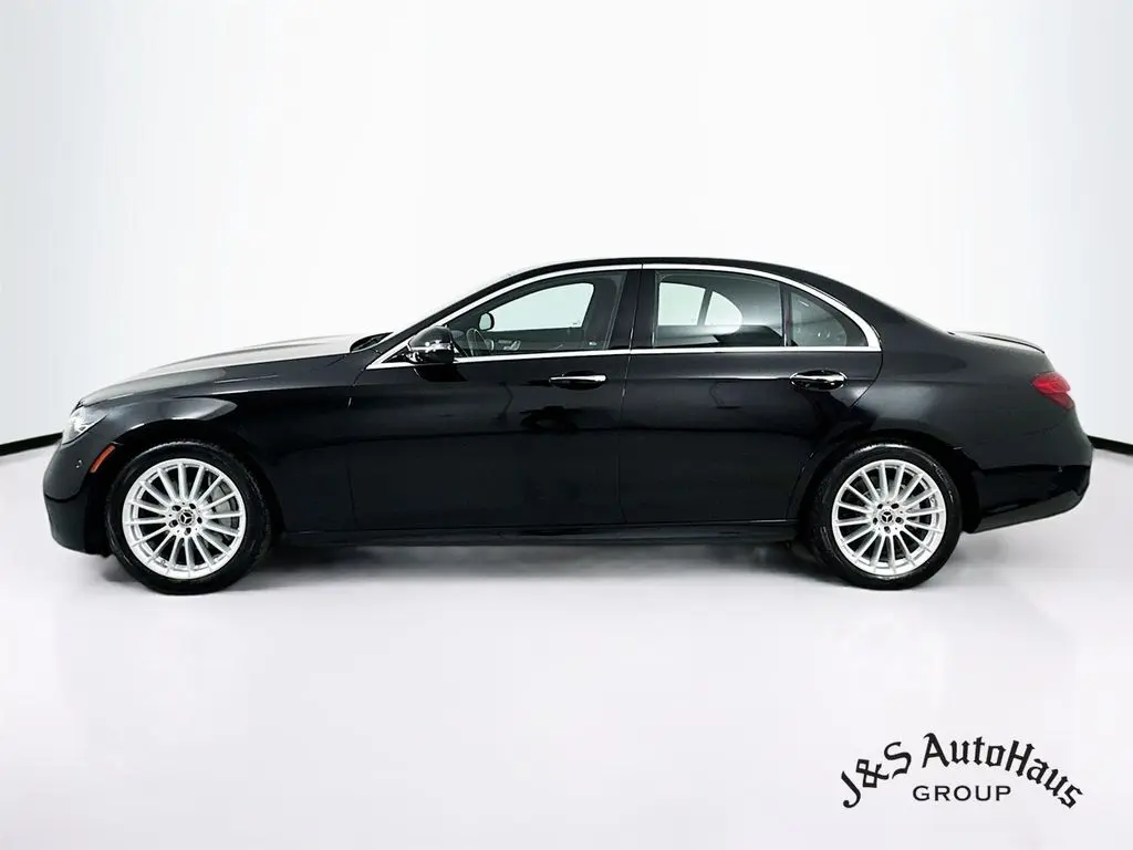 2022 Mercedes Benz E 350 photo 4