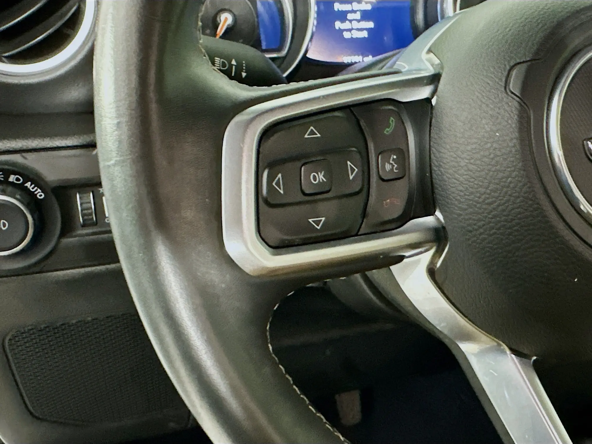 2019 Jeep Wrangler Unlimited Sahara photo 24
