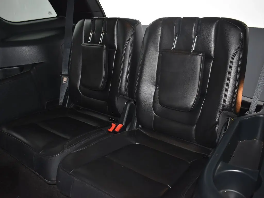 2018 Ford Explorer XLT photo 25