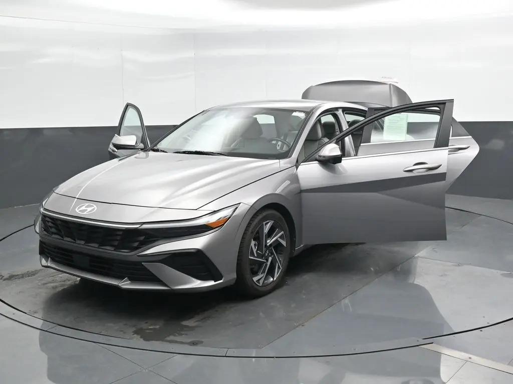 2024 Hyundai Elantra Limited photo 44