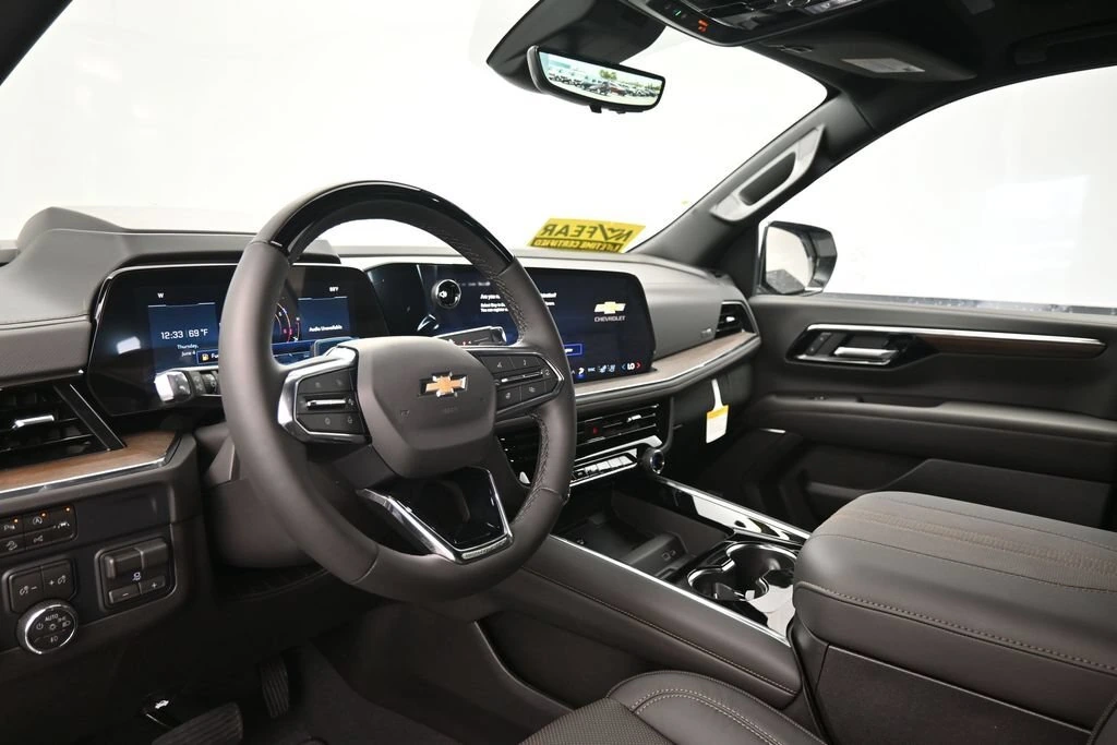 2026 Chevrolet Suburban High Country - Photo 17