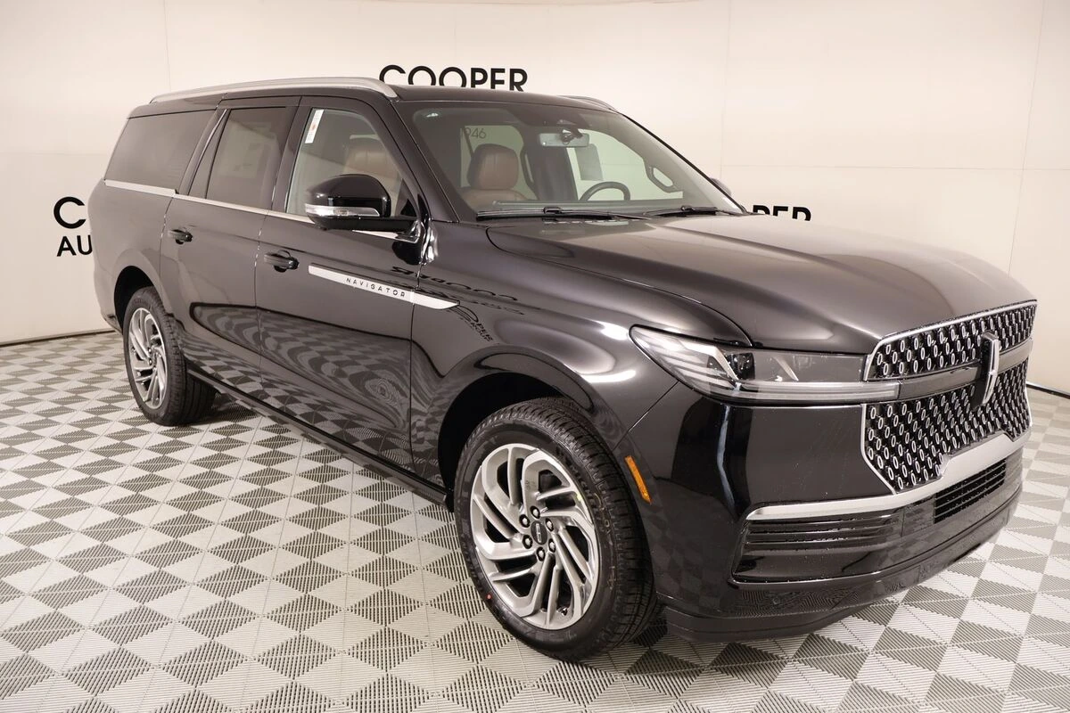 2026 Lincoln Navigator Reserve L 4WD's photo