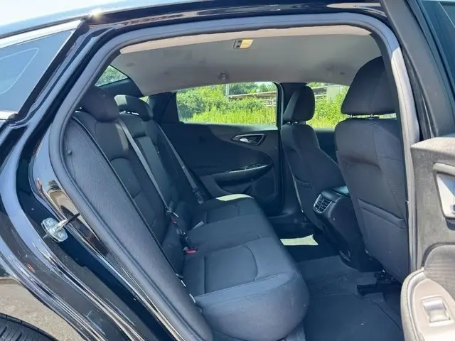 2021 Chevrolet Malibu 1LT photo 8