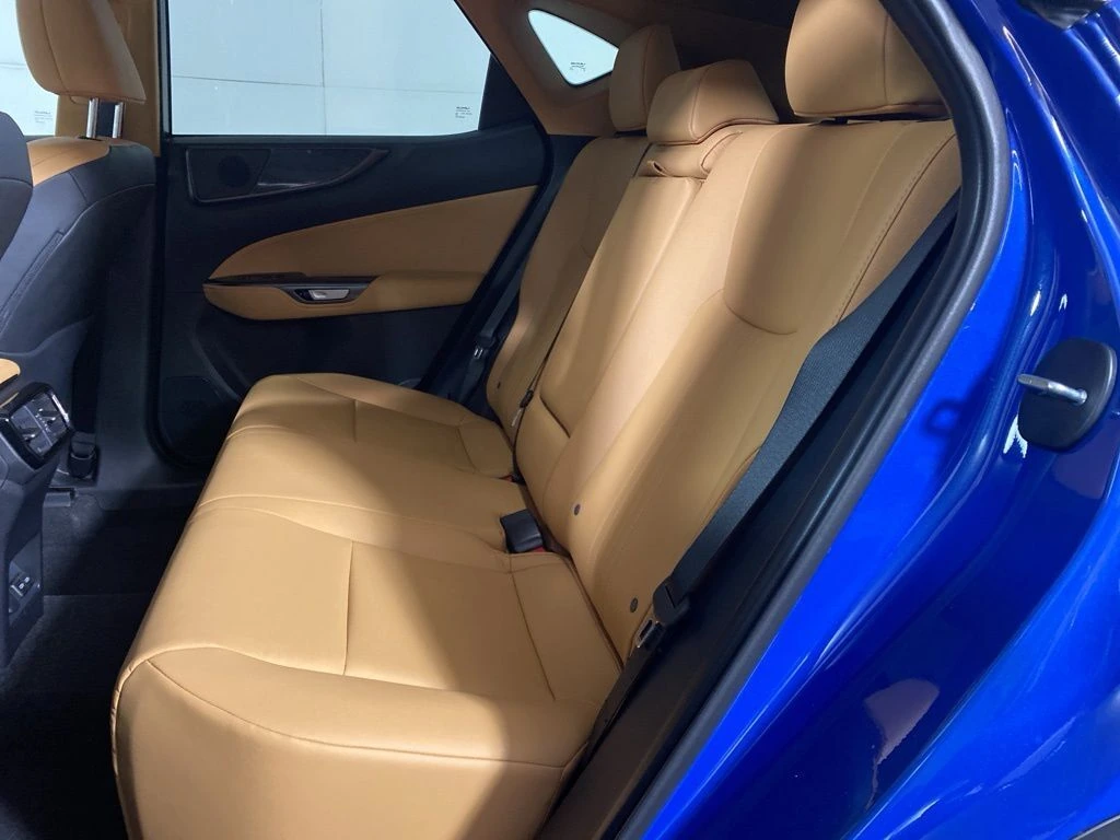 2026 Lexus NX 350 - Photo 13
