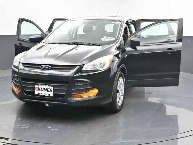 2015 Ford Escape S photo 39