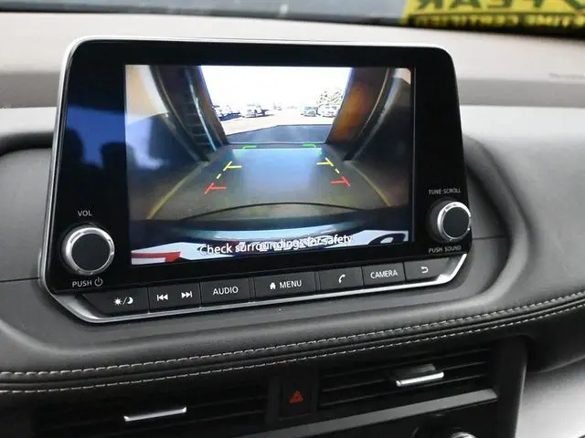 2023 Nissan Rogue SV photo 19