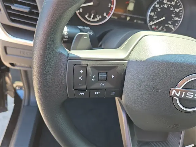 2026 Nissan Rogue S photo 30