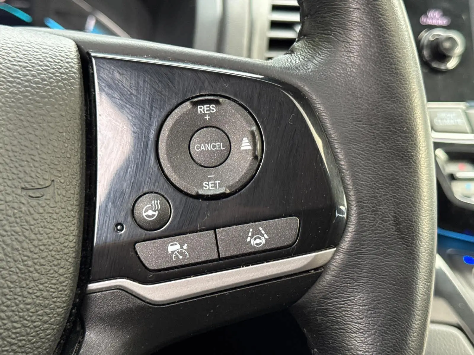 2023 Honda Odyssey Elite photo 21
