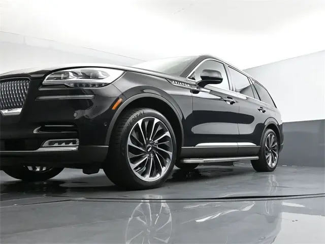 2020 Lincoln Aviator Reserve photo 28