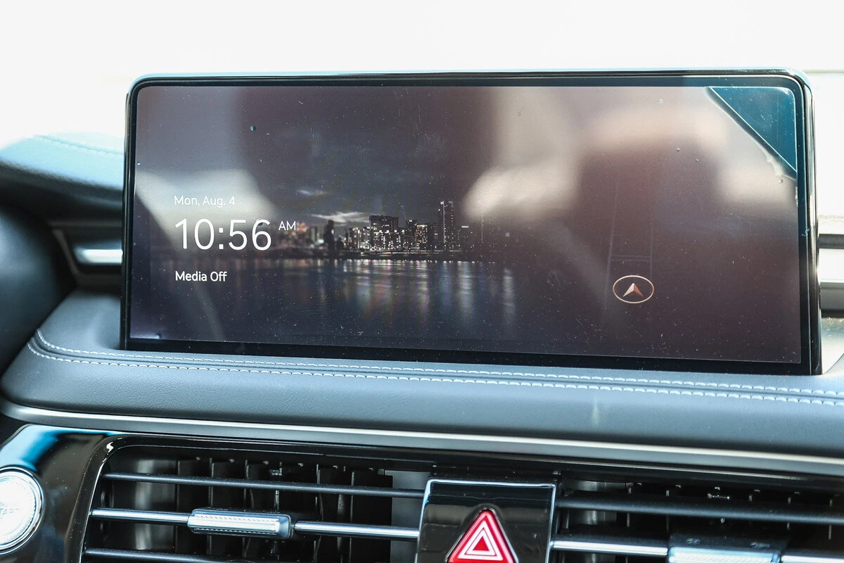 2026 GENESIS G70 Standard - Photo 14