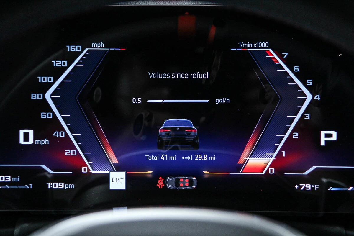 2026 BMW 4 Series M440i - Photo 24