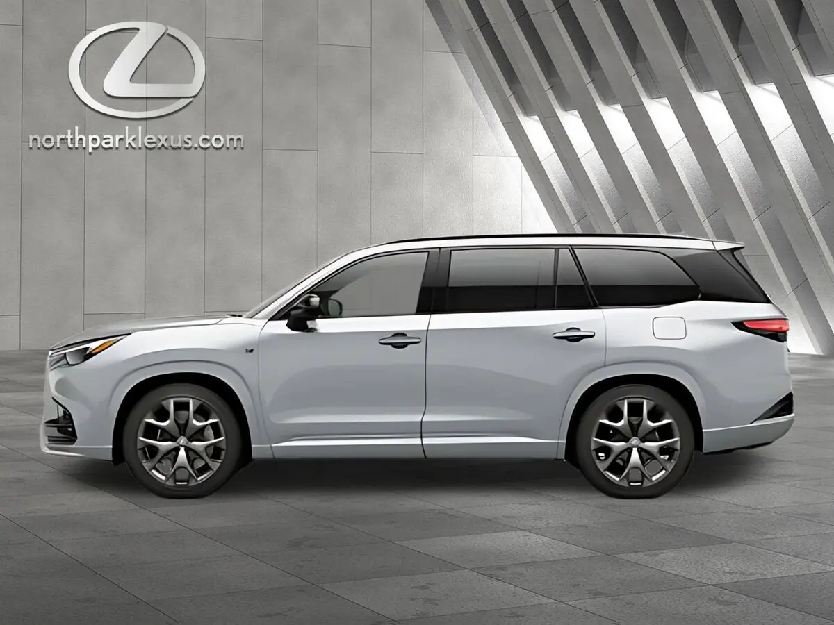 2026 Lexus TX Hybrid's photo
