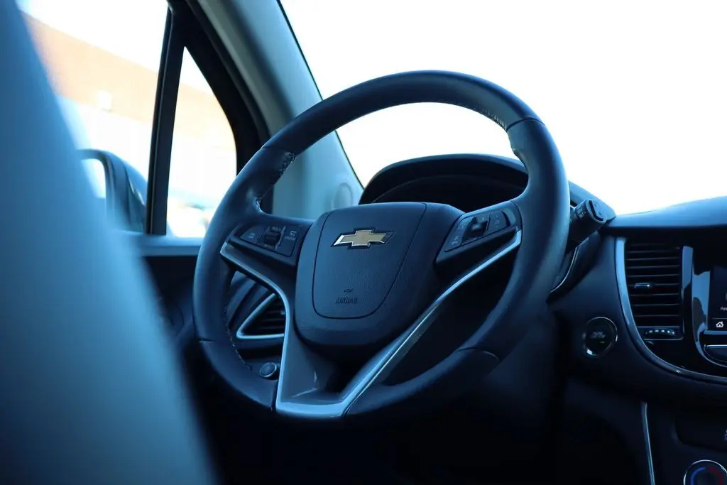 2022 Chevrolet Trax LT photo 38