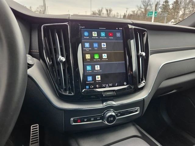 2022 Volvo - image 20