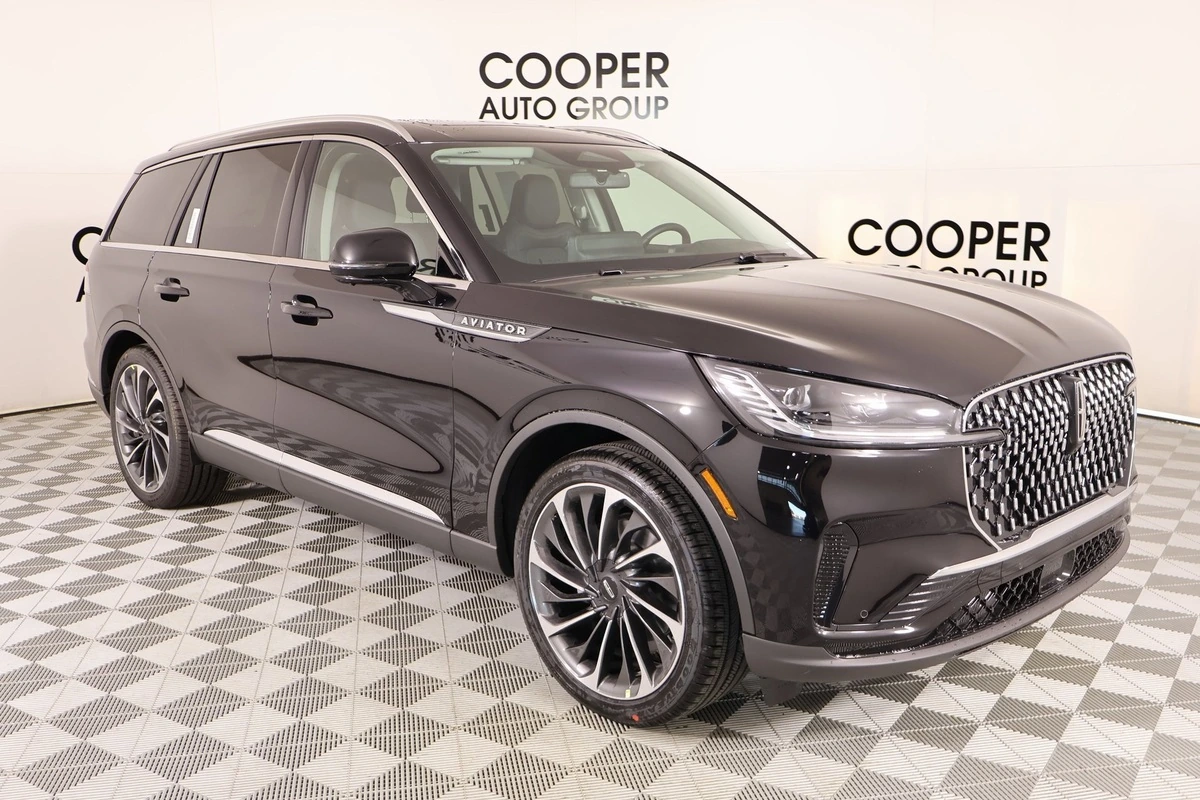 2026 Lincoln Aviator Reserve's photo